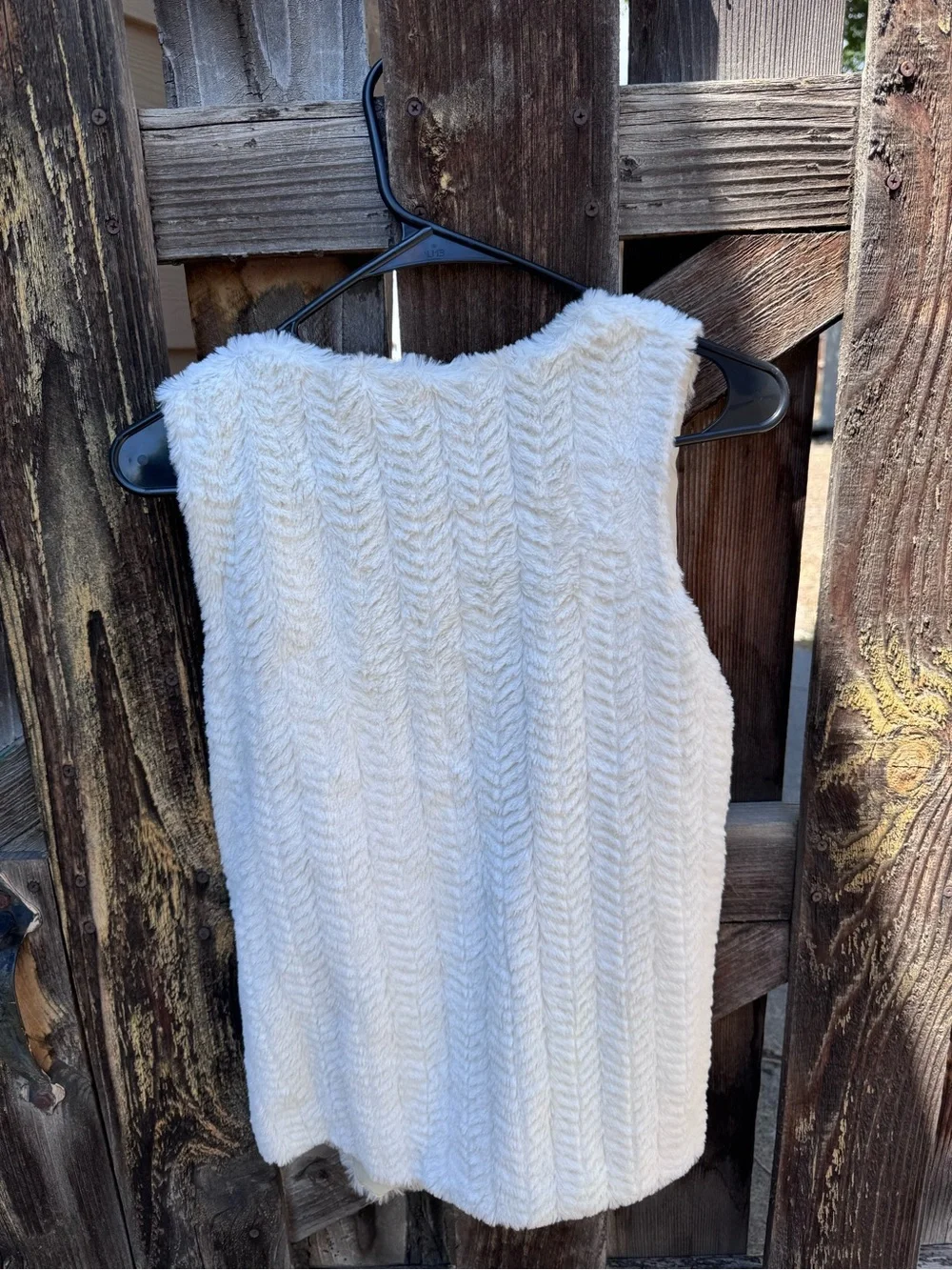 Faded Glory Cream Faux Fur Vest
